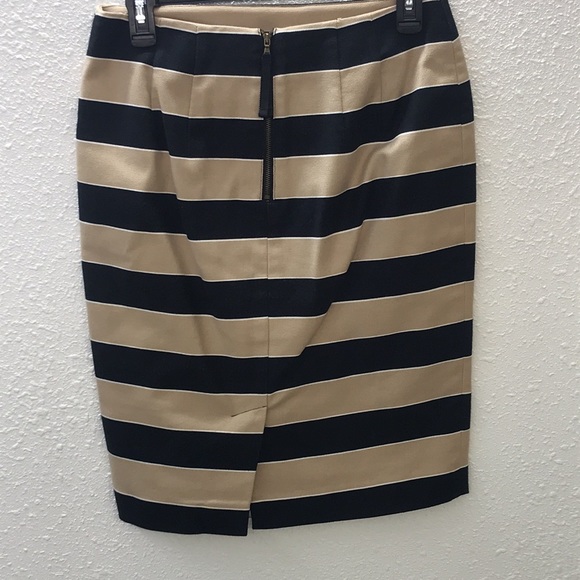 LOFT brand Ladies Striped Skirt - Picture 3 of 8